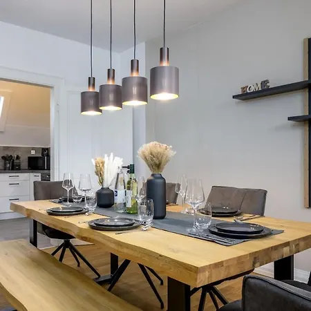 Apartment 3 Bedroom - Luxus - Arbeitsplatz - Wifi - Kueche - Kaffee