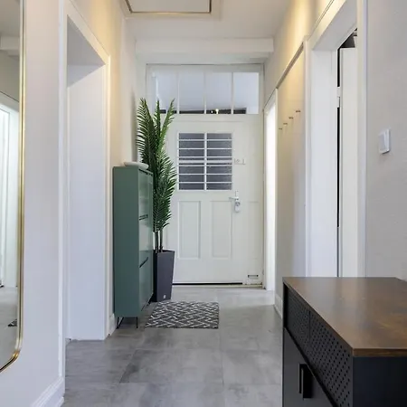 Apartment 3 Bedroom - Luxus - Arbeitsplatz - Wifi - Kueche - Kaffee